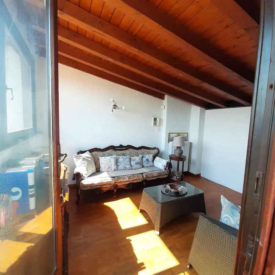 Loft Trabucco - In The Heart Of Salo City Center, Lake View, 4 Rooms